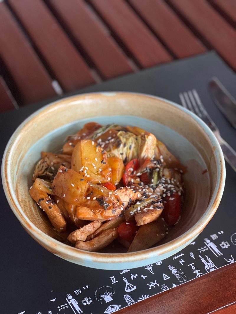 ONE POT CHICKEN STIR FRY