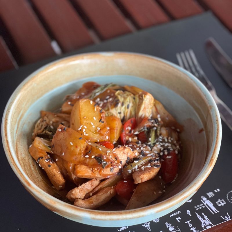 ONE POT CHICKEN STIR FRY